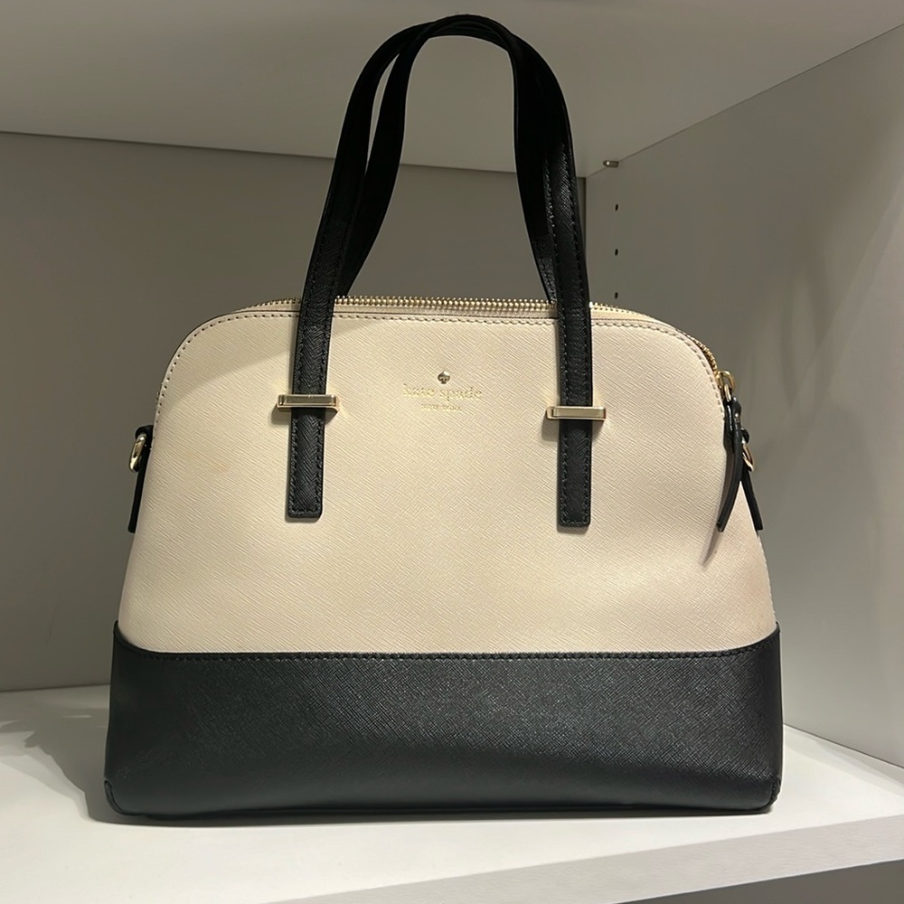 Kate Spade Medium Satchel Purse w/ crossbody strap